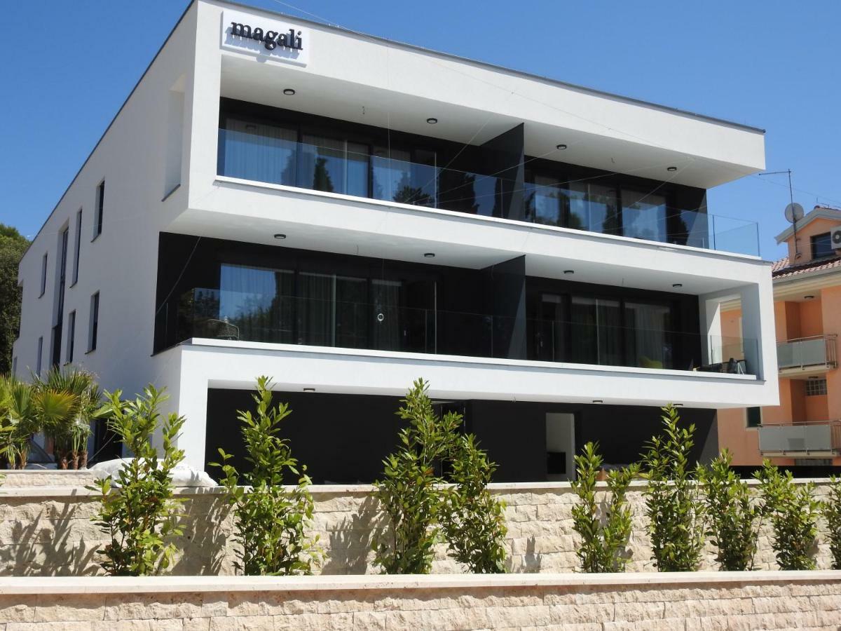 Luxury Magali